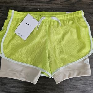 Nike girls sportswear training shorts